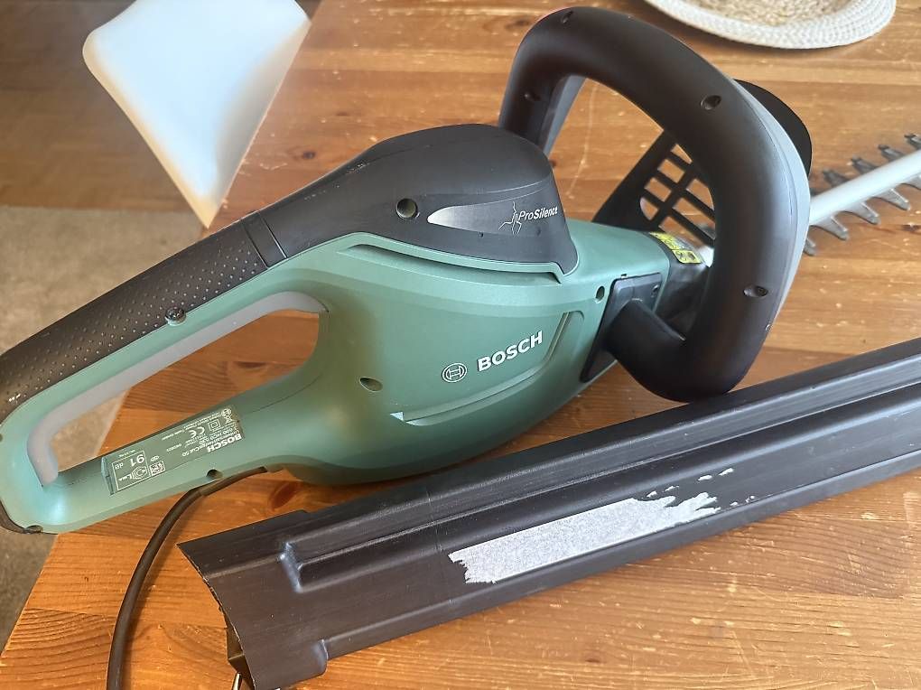 Tutte le macchine: Taille haie Bosch pro silence – Usato da lausanne venduto da fondzal 2