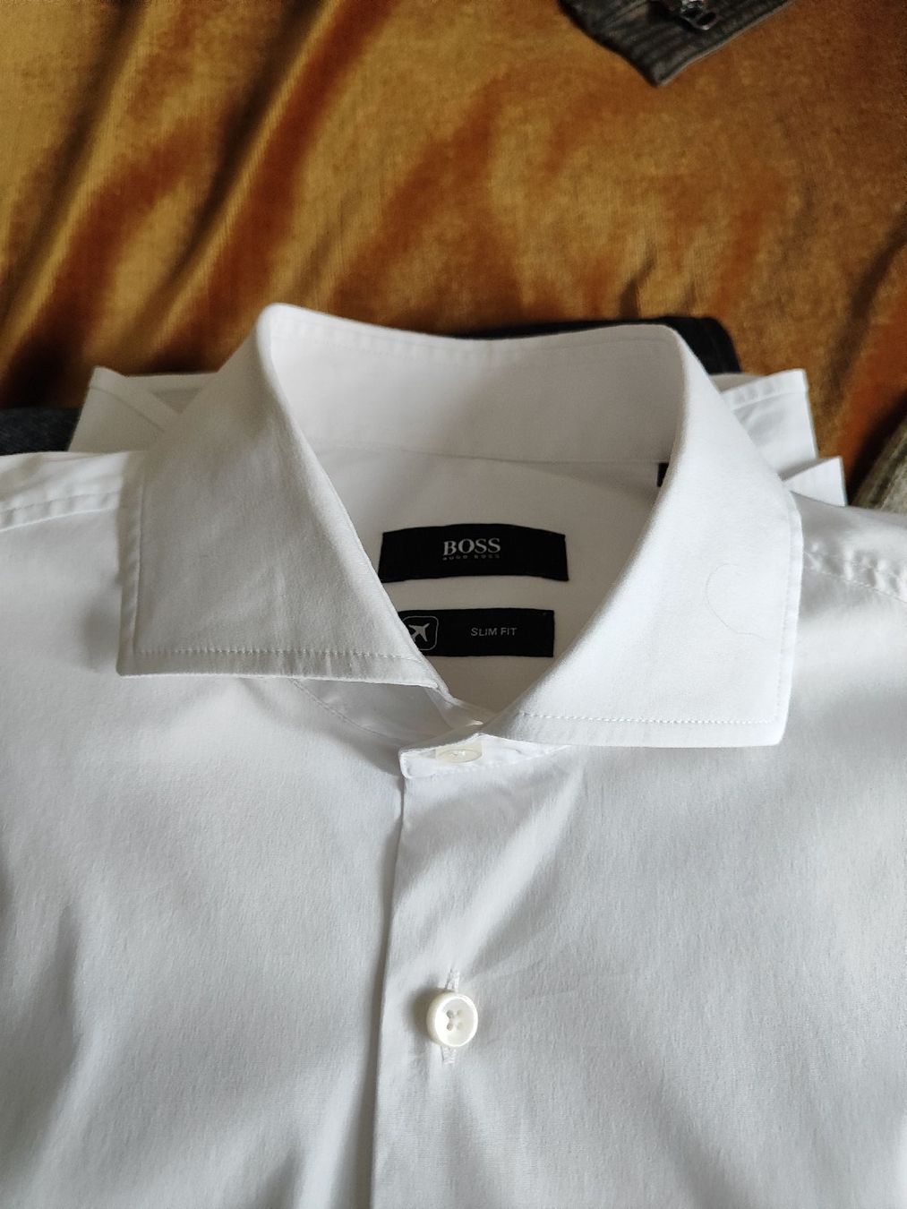 Hugo Boss Hemden: Boss Herren Hemd gr 38 – Gebraucht aus Langnau am Albis von Judithsebi