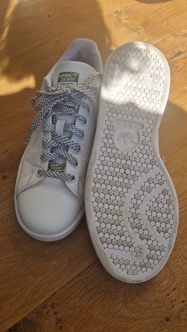 Adidas Scarpe da uomo: Stan Smith Adidas Schuhe Grösse 38 – Usato da Gachnang venduto da Nicolef. 1