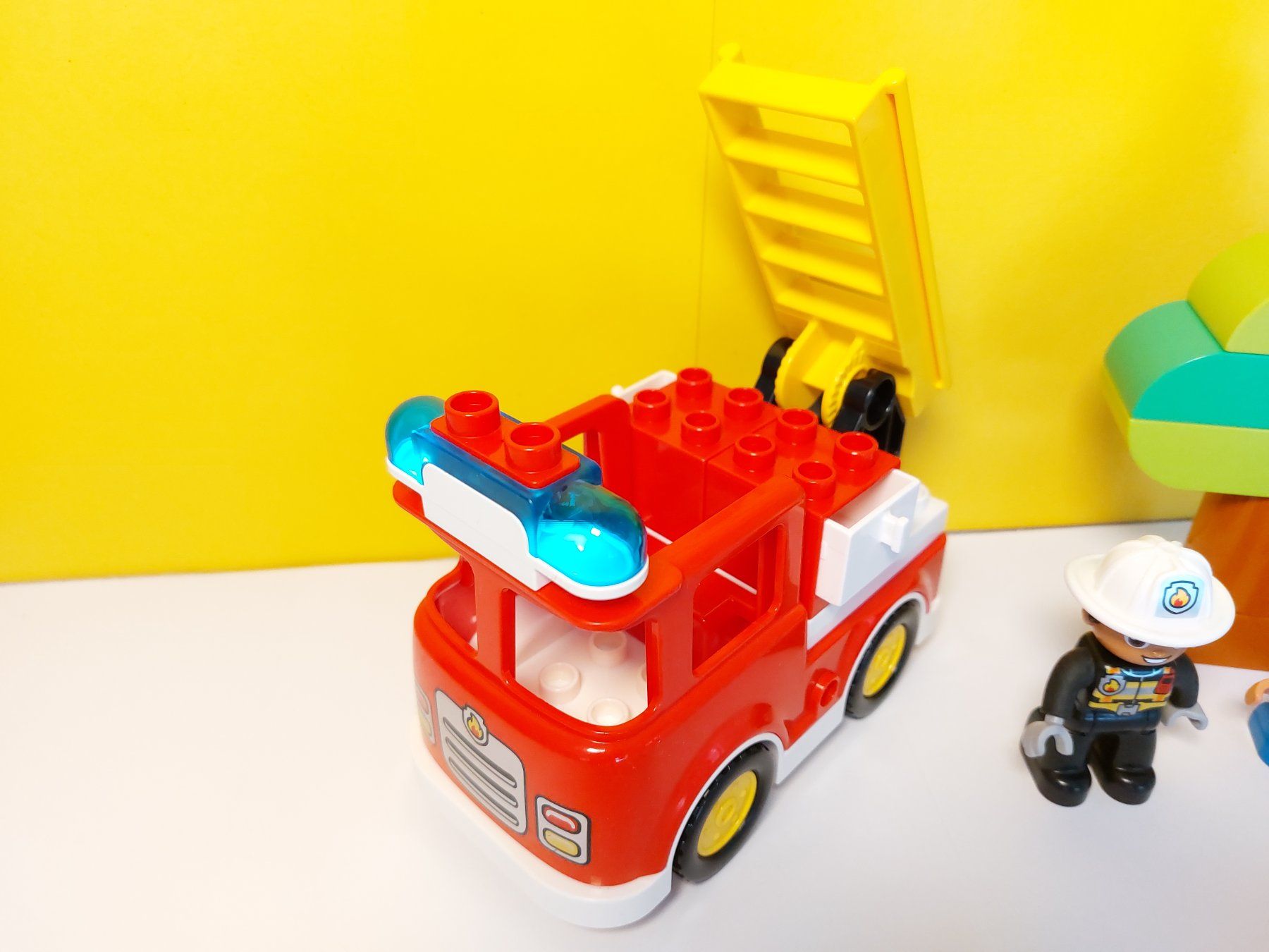 LEGO DUPLO 10901 Feuerwehrauto mit Licht & Ton Komplett (Gebraucht) in ...