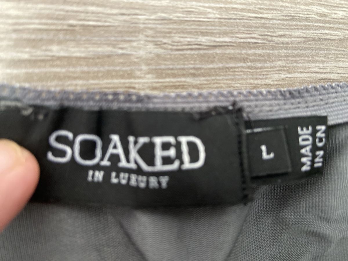 Top: Soaked in Luxury Top L – Nuovo (secondo la descrizione) da Bossonnens venduto da Ylangsoleil 1