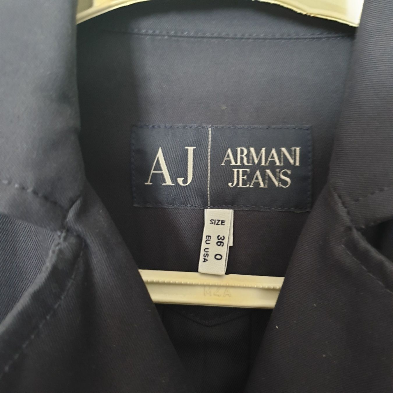 Armani Jacken: Armani Jeans schöne leichte Jacke Gr. 36 – Neu (gemäss Beschreibung) aus Frenkendorf von Moon111 2
