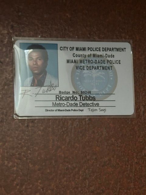 Placchette & Badge: Badge Miami Vice Police – Usato da chambesy venduto da Bouille