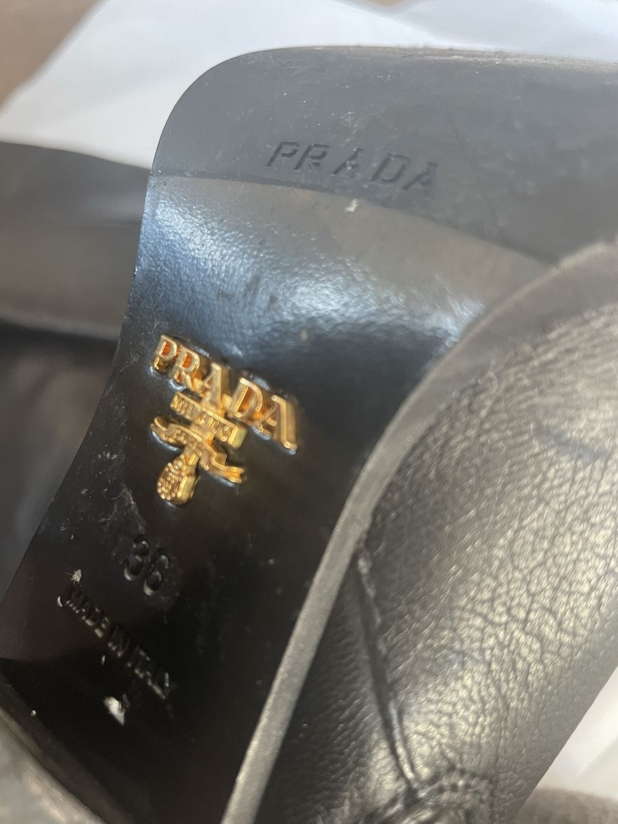 Scarpe da donna: Prada Lederstiefel Gr. 36 schwarz – Nuovo (secondo la descrizione) da Oetwil am See venduto da abtDesign 4