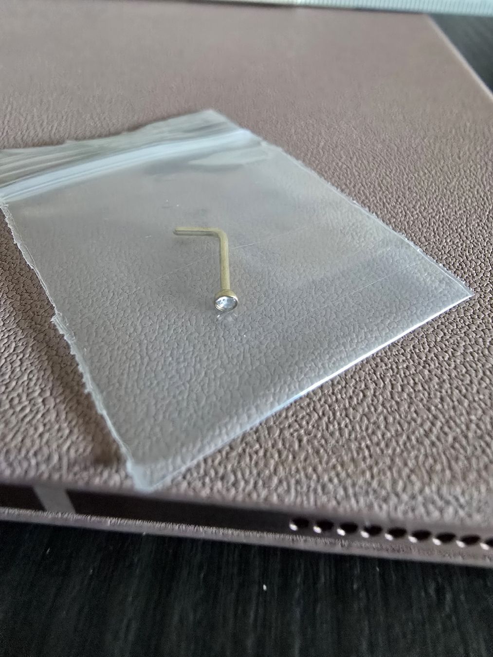 Gioielli per piercing: Goldiges Nasenpiercing / Nasenstecker – Nuovo e nell'imballaggio originale da Balterswil venduto da Kth_v8