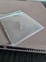 Goldiges Nasenpiercing / Nasenstecker