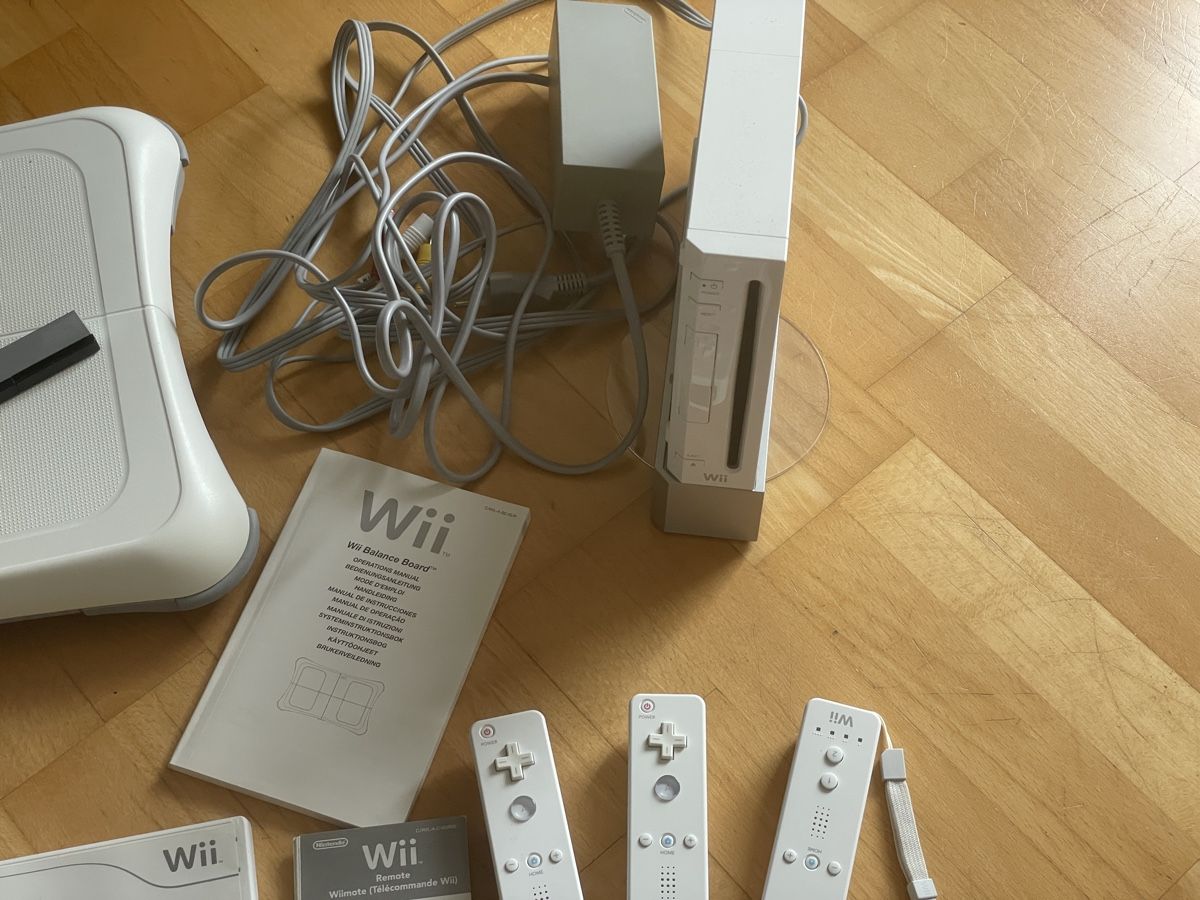 Nintendo Konsolen: Nintendo Wii Bundle – Gebraucht aus Wittenbach von Flubbinenkitter 4