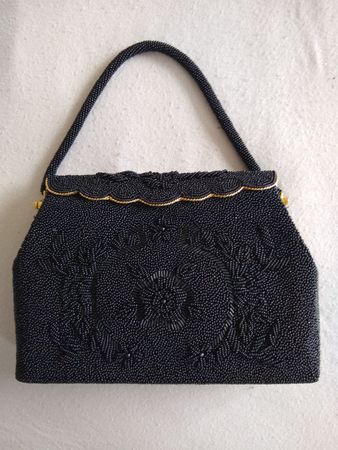 Elegant Beaded Handbag, Perfect for Evening Wear