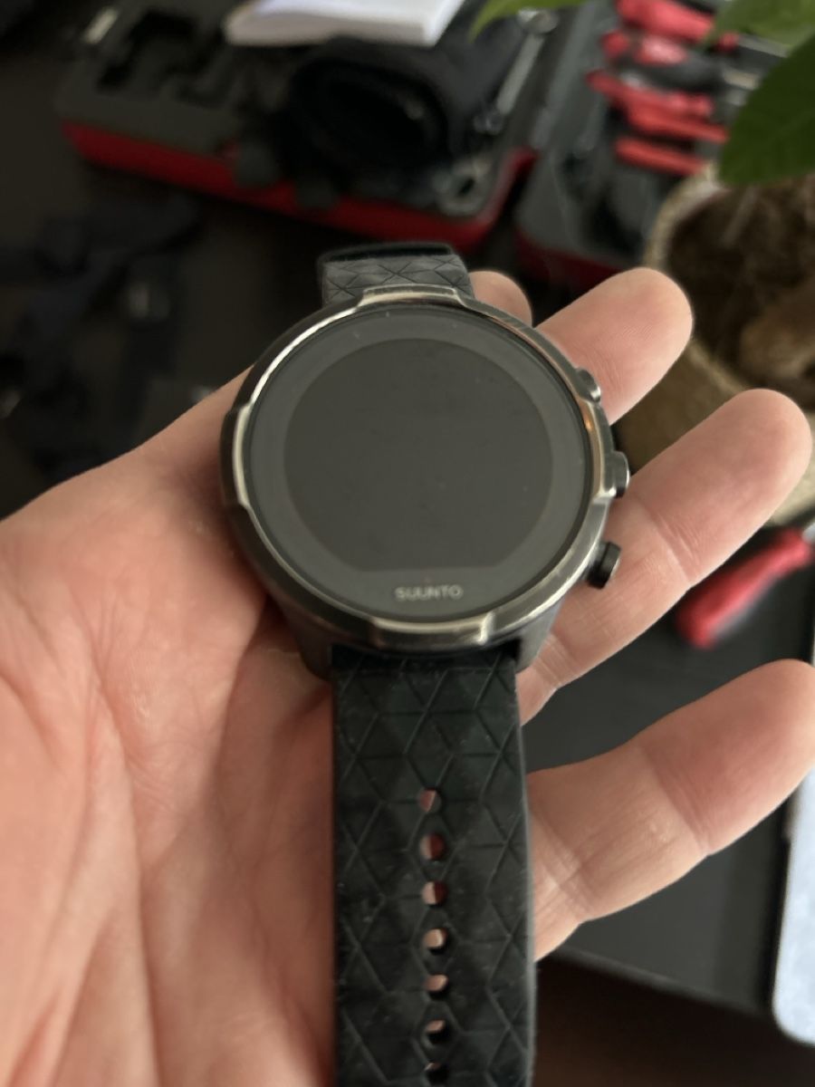 suunto-9-baro-black-titan-sportuhr-mit-zubeh-r-top-zustand-gebraucht
