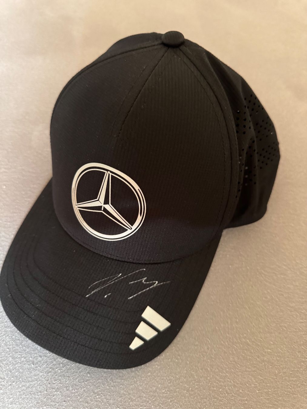 Autografi: Valterri Bottas signed hat – Nuovo (secondo la descrizione) da Lumino venduto da mar_9pn2