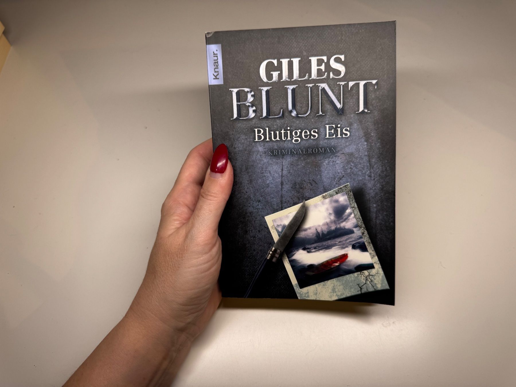 Libri: ROMAN: Gilet Blunt, Blutiges Eis – Usato da Grosswangen venduto da Deutsche_Romane