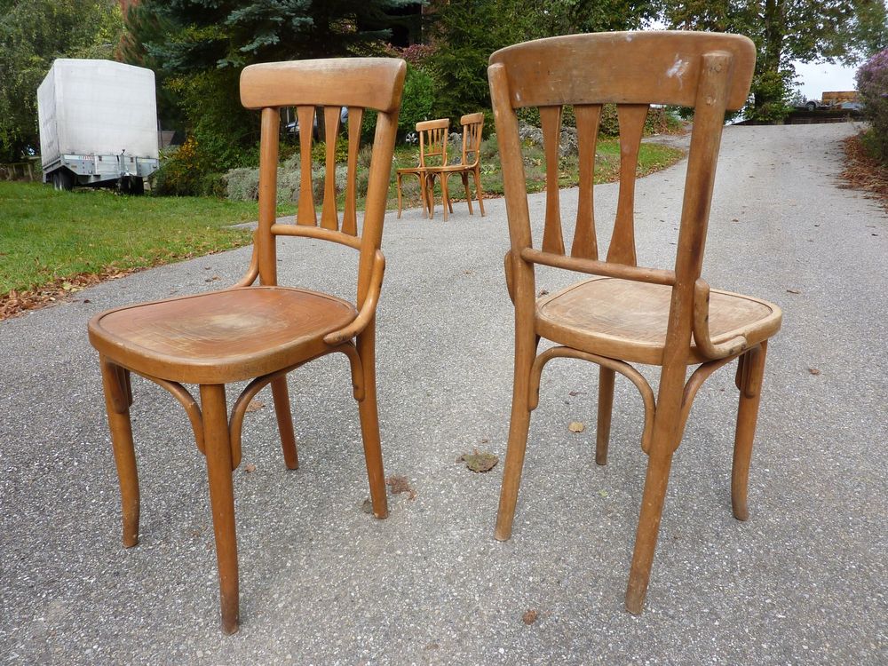 4 Stühle Holzstühle Bistrostühle Beizenstühle THONET o Tisch 2