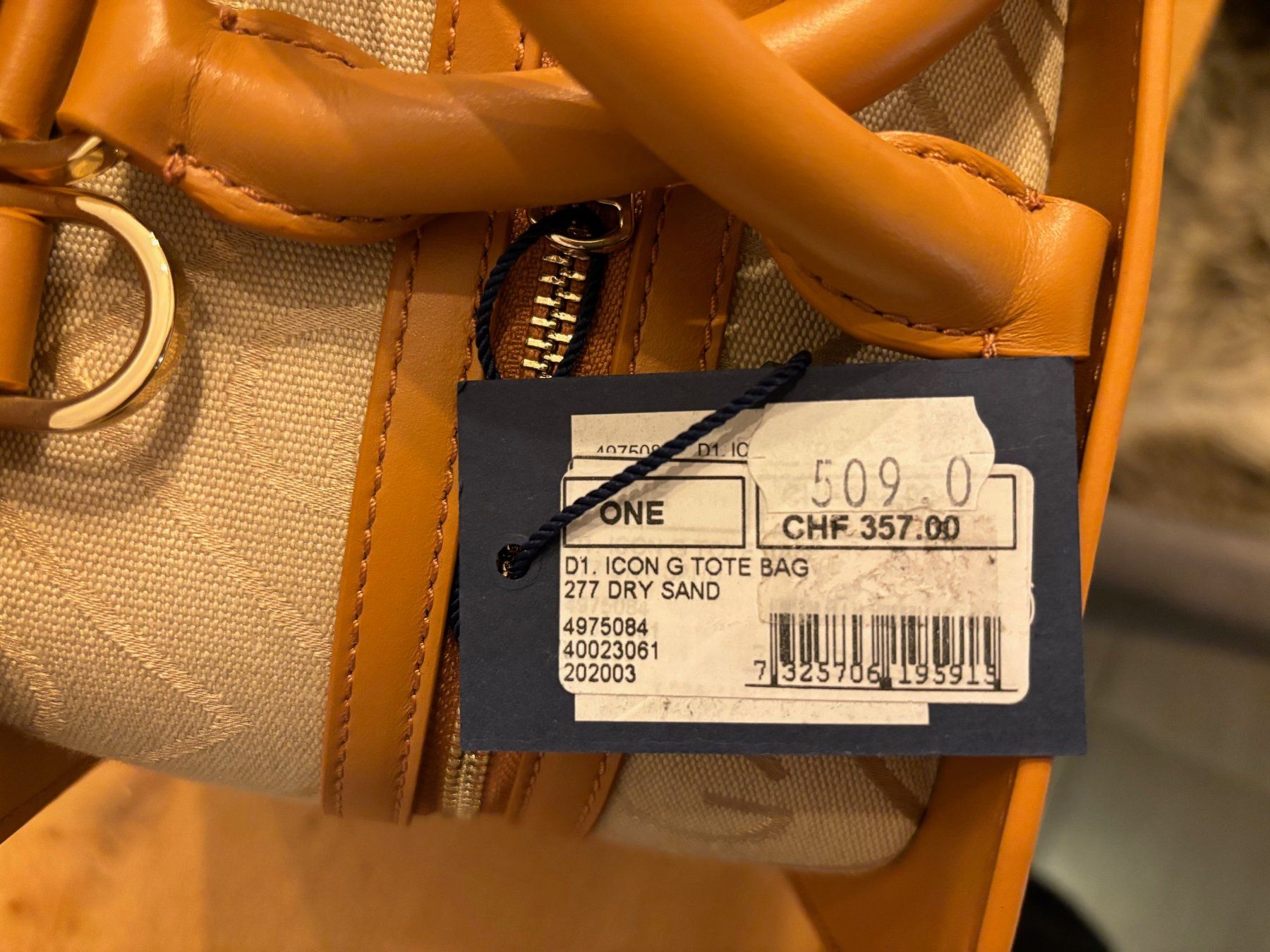 Gant Borse da donna: GANT Damentasche  Neu – Nuovo e nell'imballaggio originale da Zug venduto da Deks 1