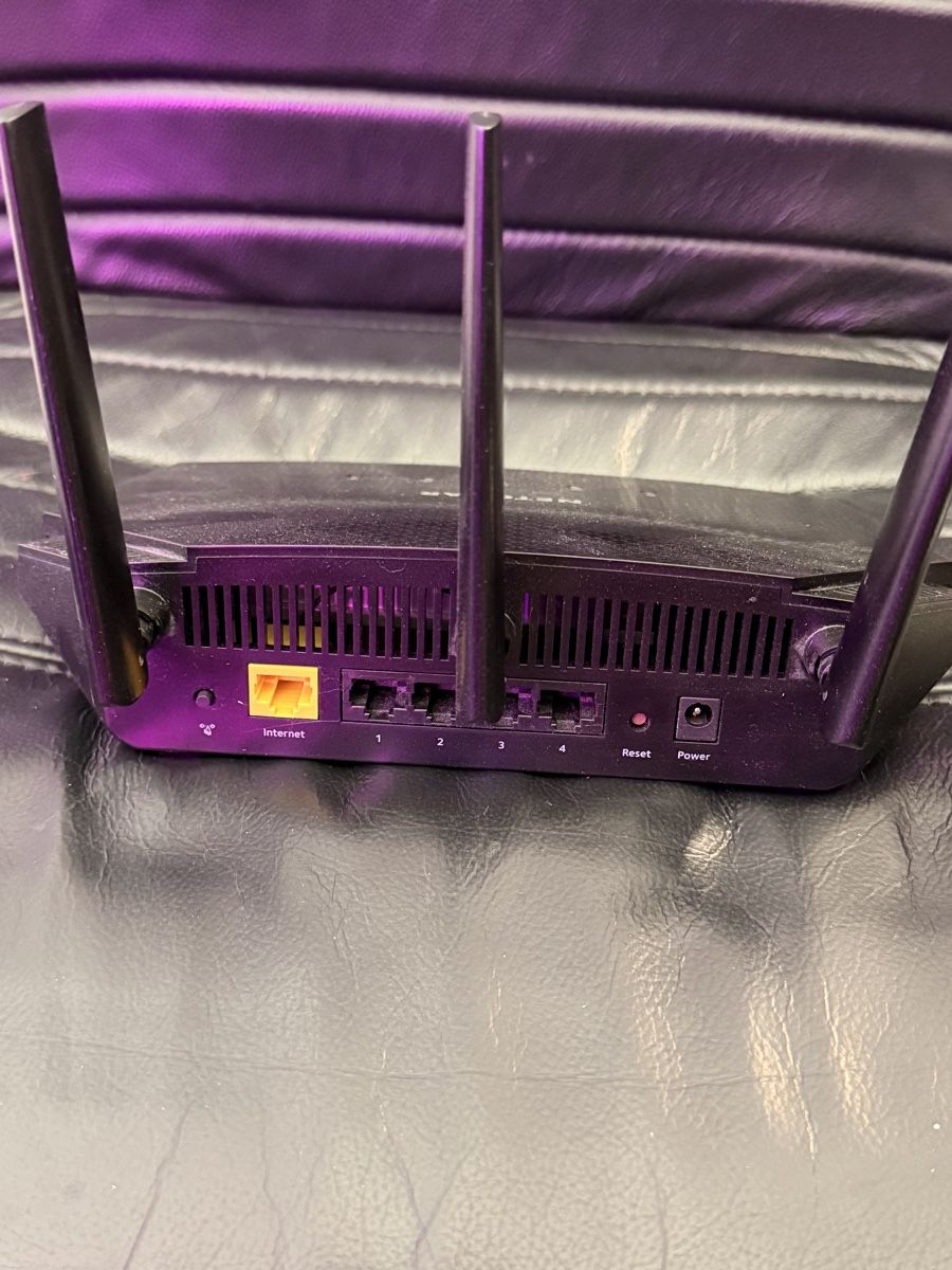Netgear Modem & Router: NETGEAR RAX10 WLAN Router – Usato da Alpnach Dorf venduto da MiKoMarkt 1