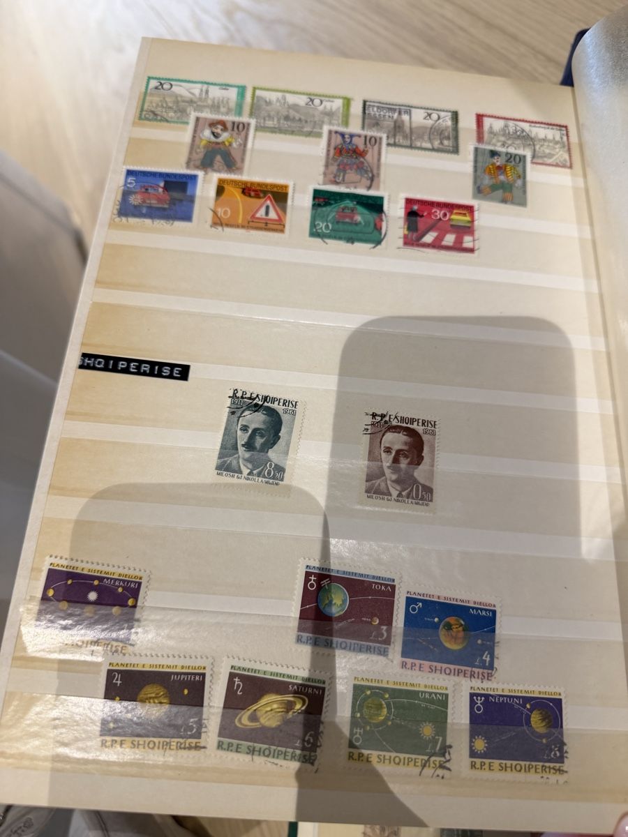 Tutti i francobolli: Briefalbum Album  – Usato da La Tour-de-Peilz venduto da HOTMI00 7