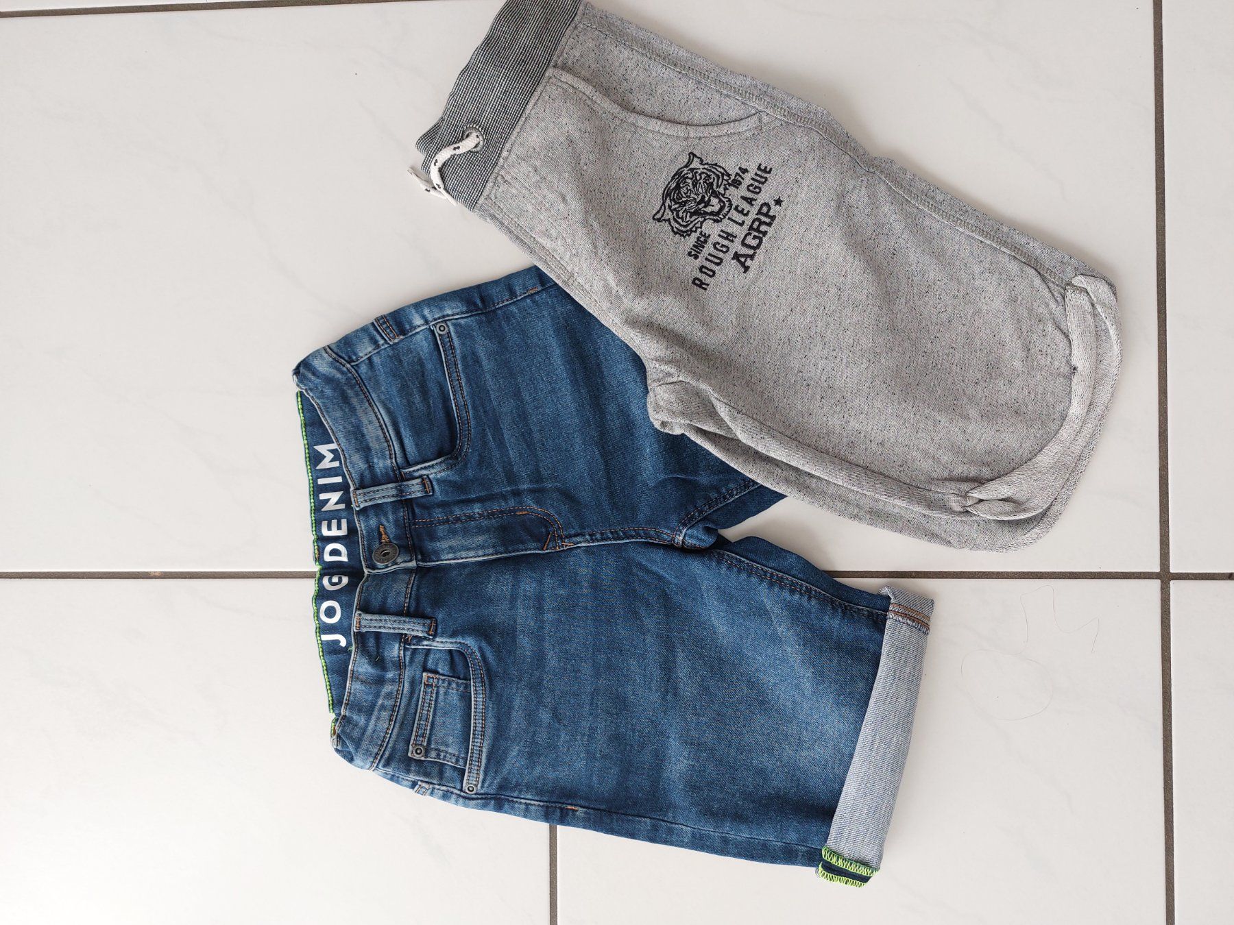 Lotti & Set di vestiti: Shorts Gr. 146 – Usato da Siebnen venduto da Rowiron