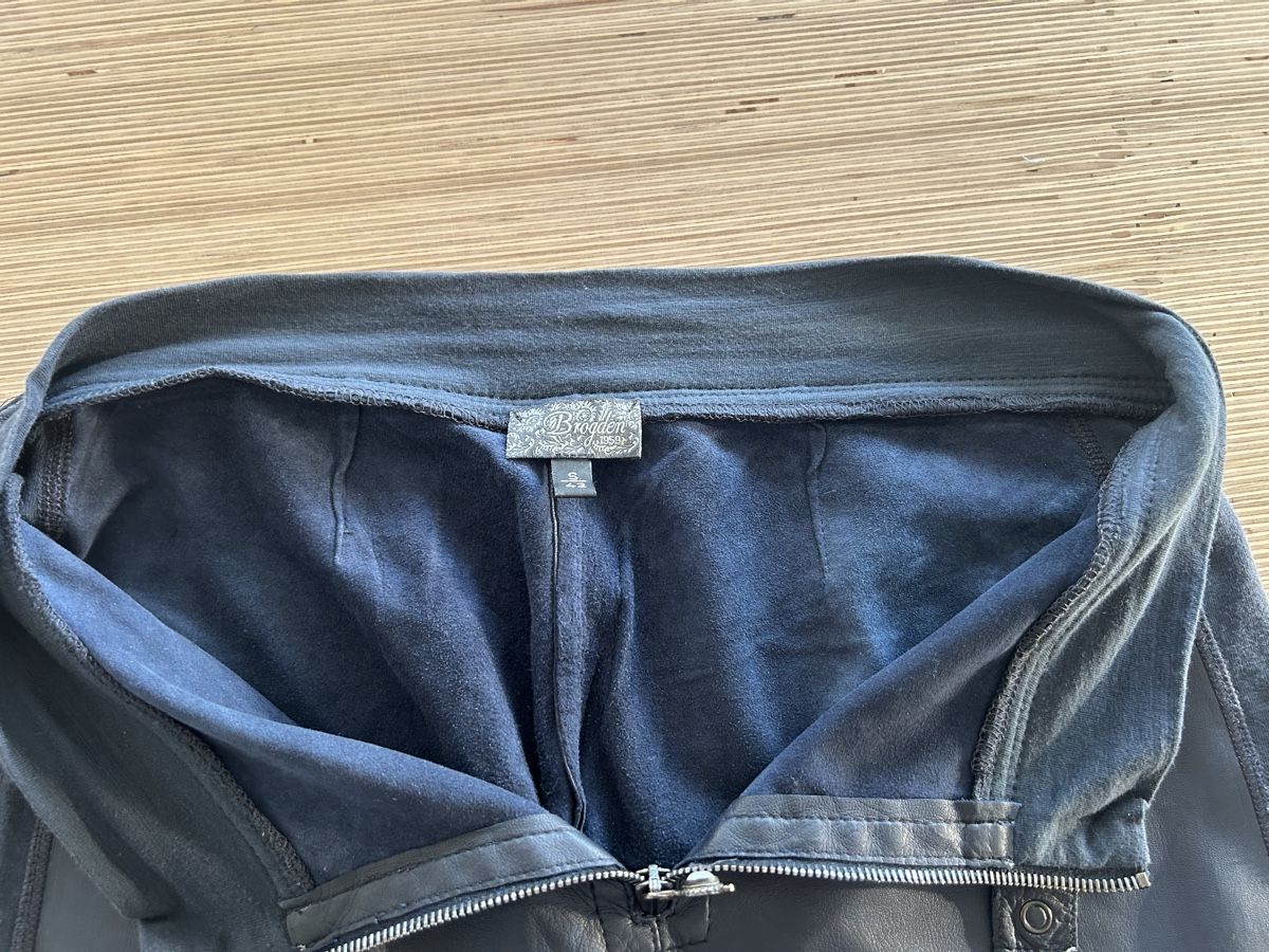 Pantaloni: LEDERHOSE – Usato da Erlenbach ZH venduto da Xe01 3