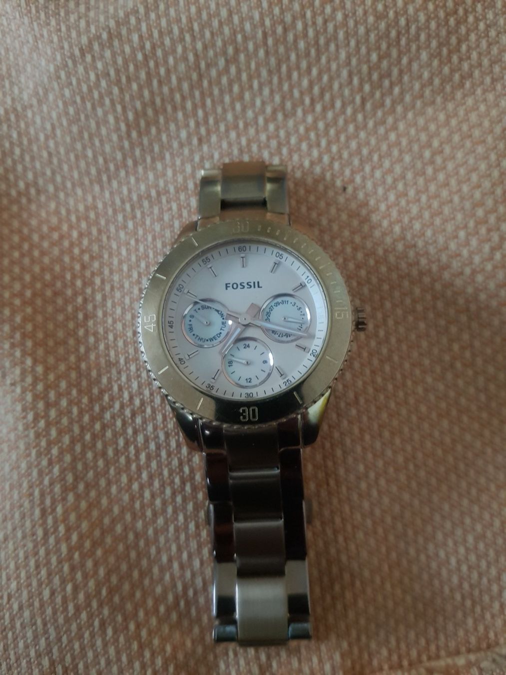 Fossili: FOSSIL Damen-Uhr – Usato da Biel / bienne venduto da Sarouch9