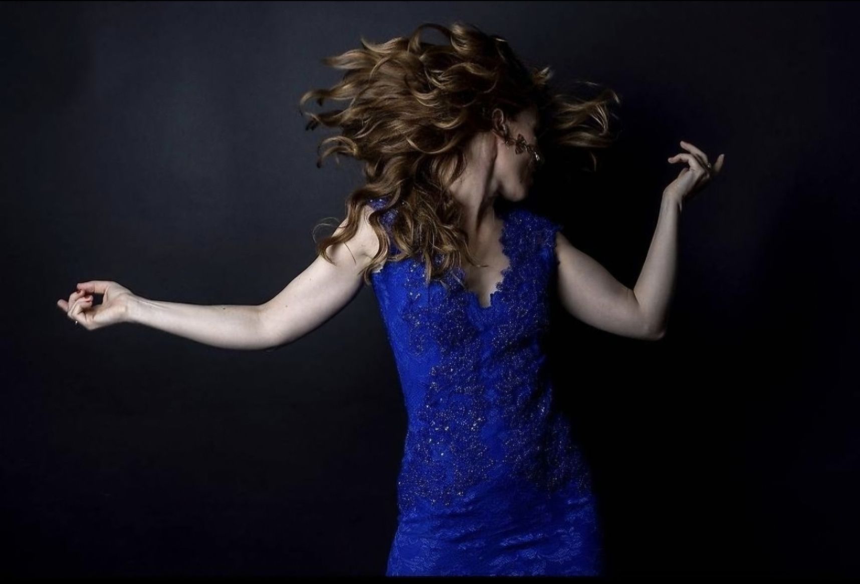 Kleider: Abendkleid Spitze blau Grösse S – Gebraucht aus Affoltern am Albis von Feather 2