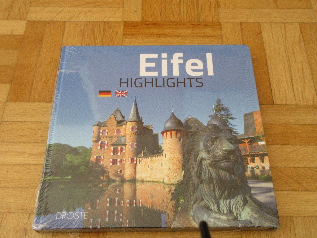 Libri: Die Eifel von ihrer schönsten Seite – Nuovo e nell'imballaggio originale da Zug venduto da roche72