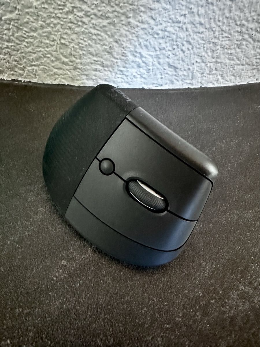 Logitech Mouse: Ergonomische Maus Logitech – Nuovo (secondo la descrizione) da Bern venduto da ACR12 3
