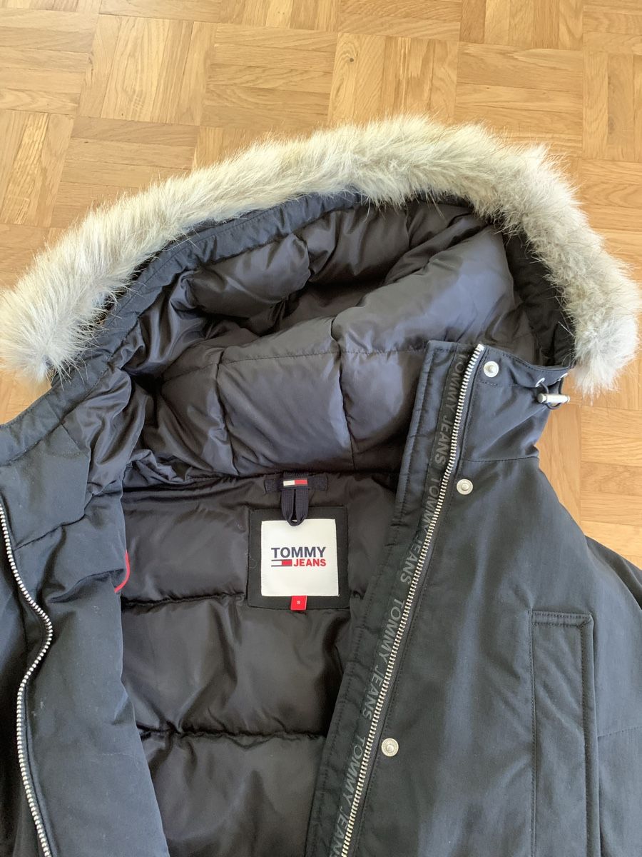 Tommy Hilfiger Cappotti: Winterjacke Tommy Hilfiger – Usato da Dübendorf venduto da Laeola 2