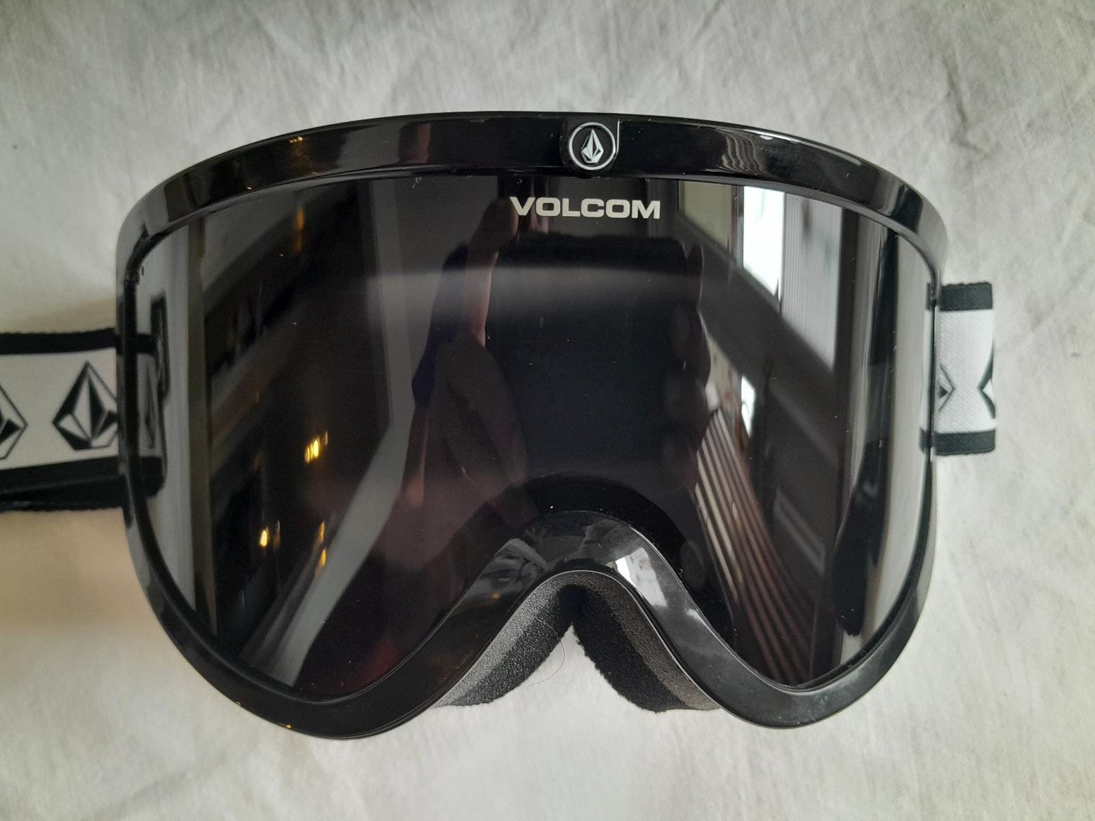 Occhiali & Lenti: Volcom Footprints Skibrille Snowboardbrille Googles – Nuovo e nell'imballaggio originale da Davos Dorf venduto da sunbase