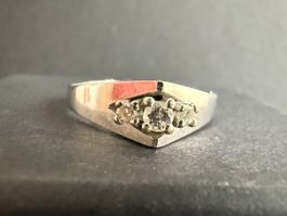 Weissgold Ring mit 3 Diamanten 750, 18K