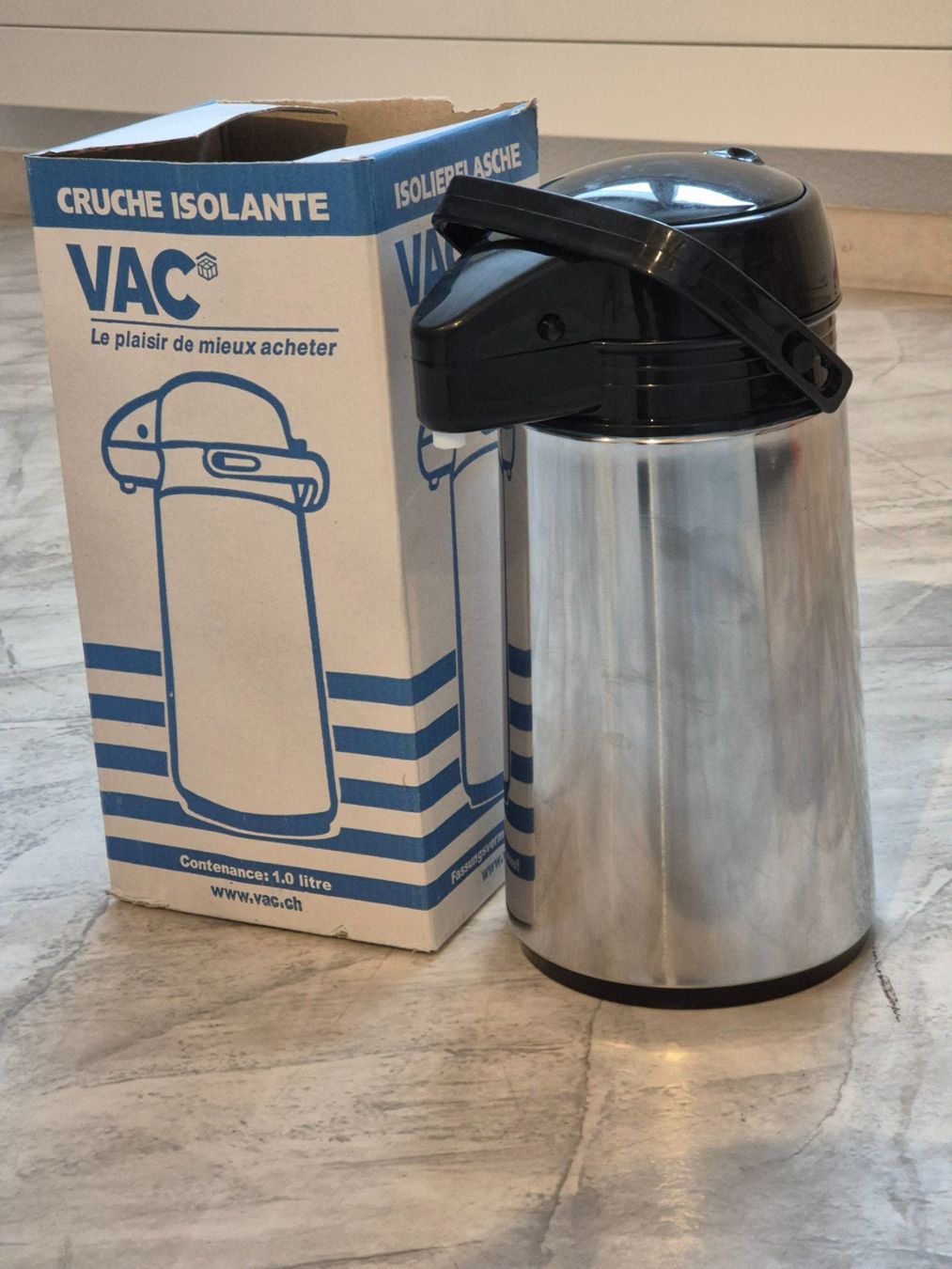 Teiere: Pump-Isolierkanne 1.0 Liter VAC – Nuovo e nell'imballaggio originale da Seewen SZ venduto da SuperpumaDisplayTeam
