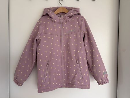 Softshelljacke Bench lila gepunktet Grösse 134 cm gut