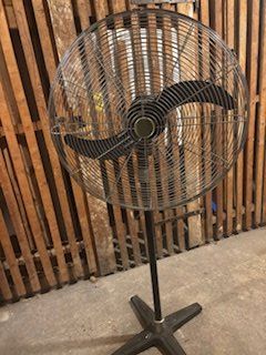 Ventilatoren: Retro Standventilator mit Gusseisenfuss – Gebraucht aus Zürich von enjazz 2