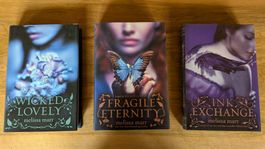 Wicked Lovely Trilogy by Melissa Marr (English)