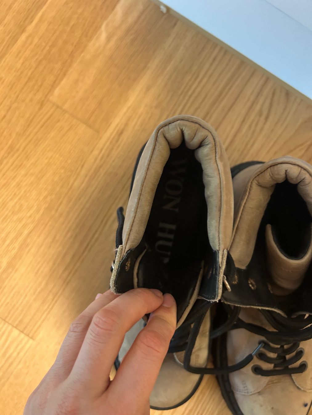 Scarpe da uomo: Stiefeletten beige Grösse 38 gut erhalten – Usato da Zürich venduto da Dailychic 1