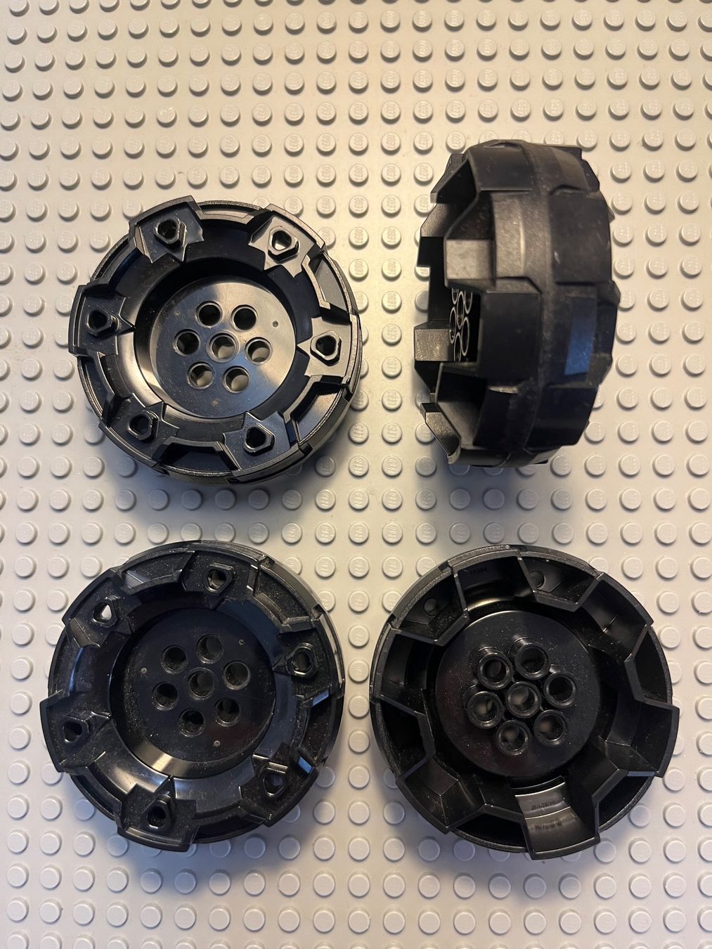 Lego Kit di costruzioni: Lego 4x Räder (11094) – Usato da Basel venduto da Swi-7621