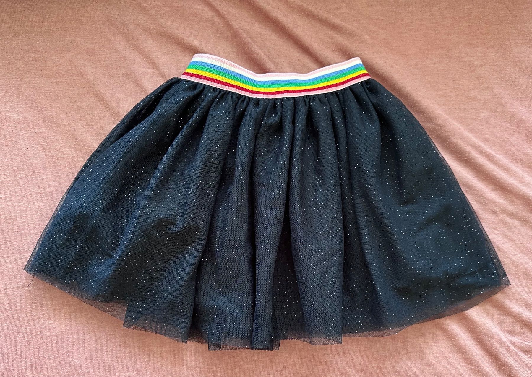 H&M Robes et jupes: Tu-Tu Rock H&M – D'occasion à Dürrenroth par tvy_bh56