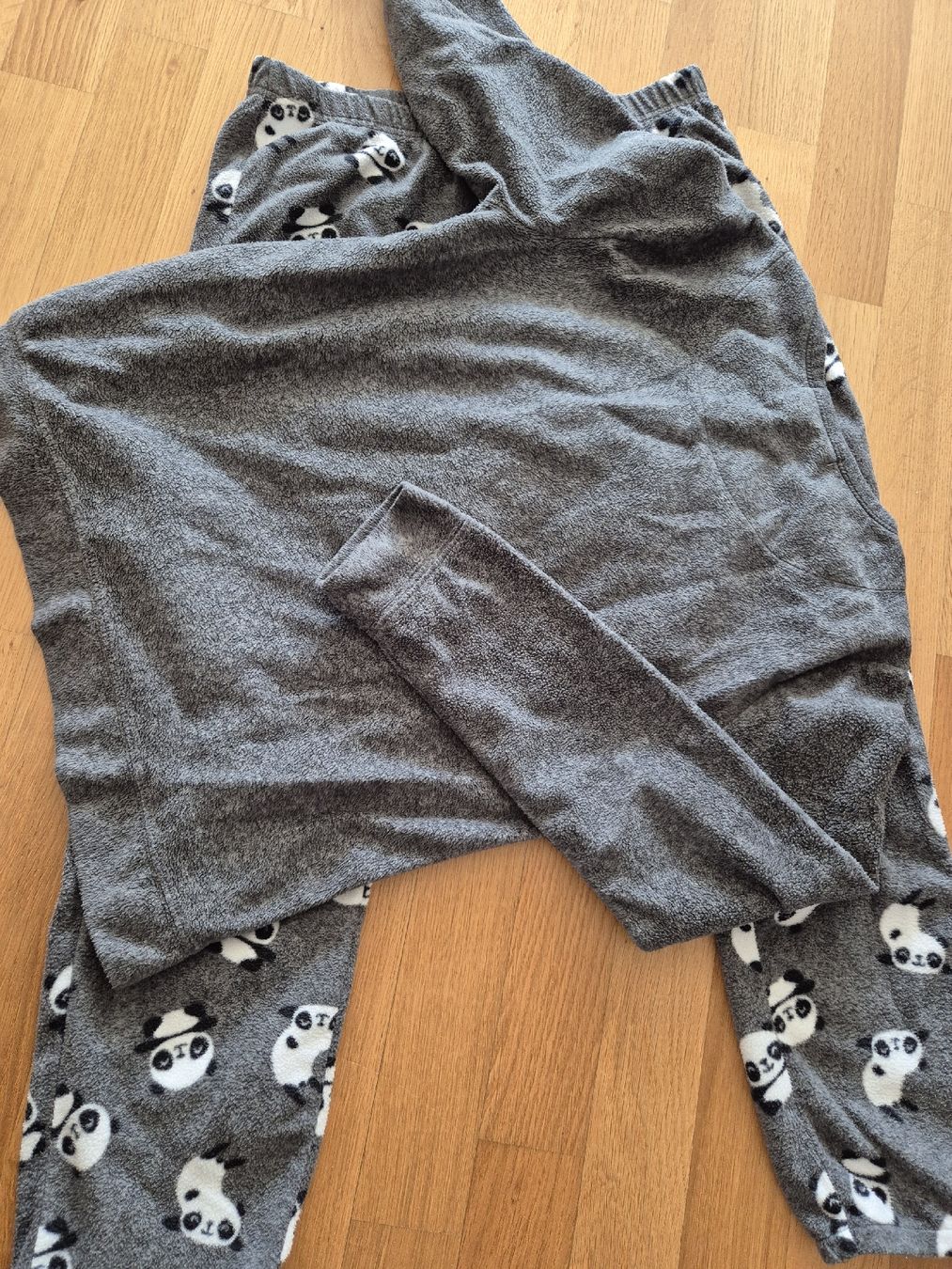 Negligees & Pigiami: Pyjama Set Panda warm – Usato da Staufen venduto da Marhu9 1