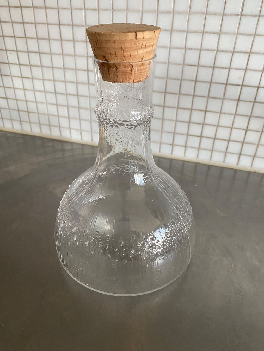 Iittala Caraffe: Karaffe Iittala Niva Glaskaraffe von Tapio Wirkkala – Usato da solothurn venduto da soko75 2
