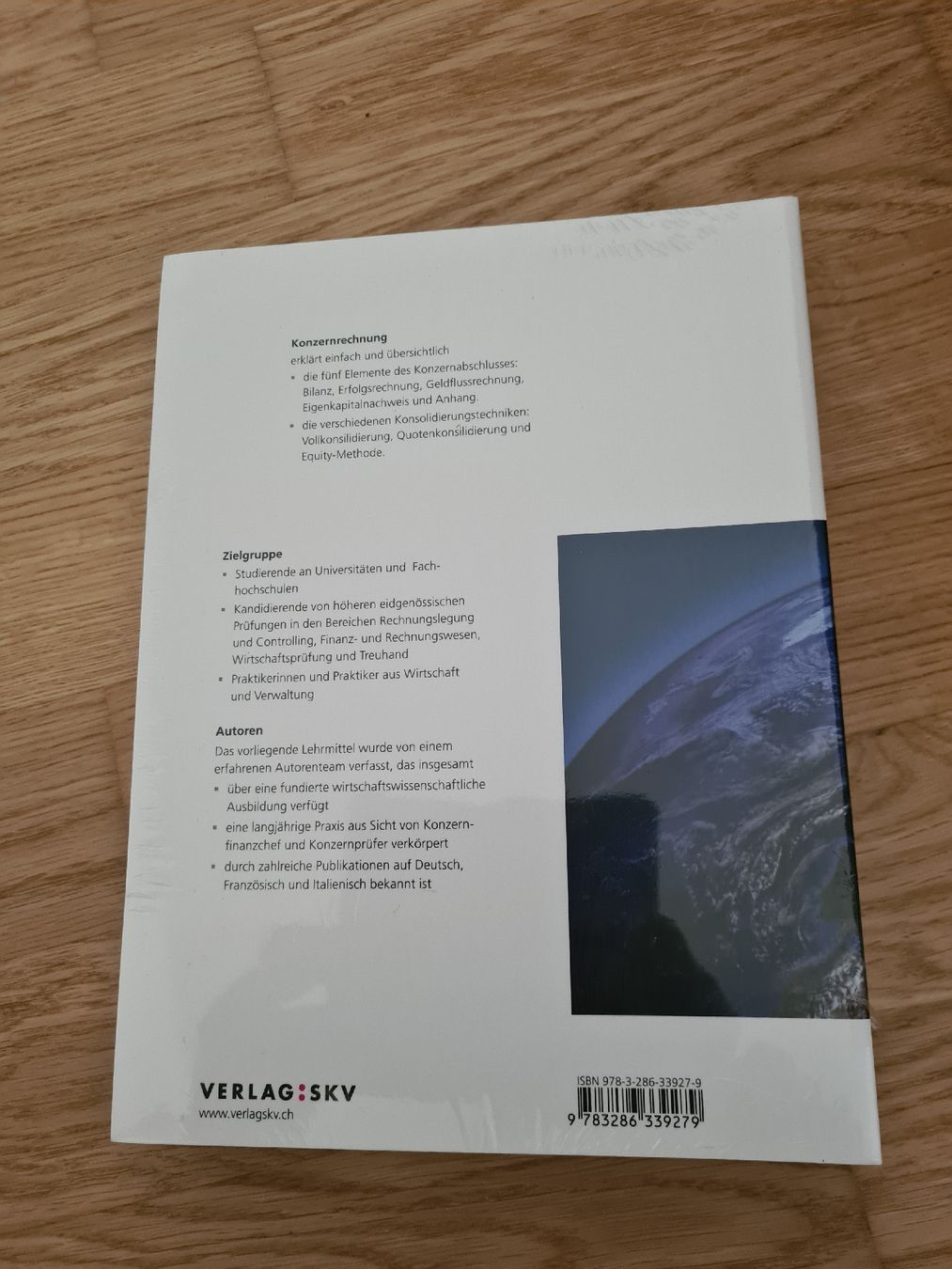 Bücher: Konzernrechnung Lehrbuch mit Lösungsheft   – Neu und originalverpackt aus Horw von Mirii91 1