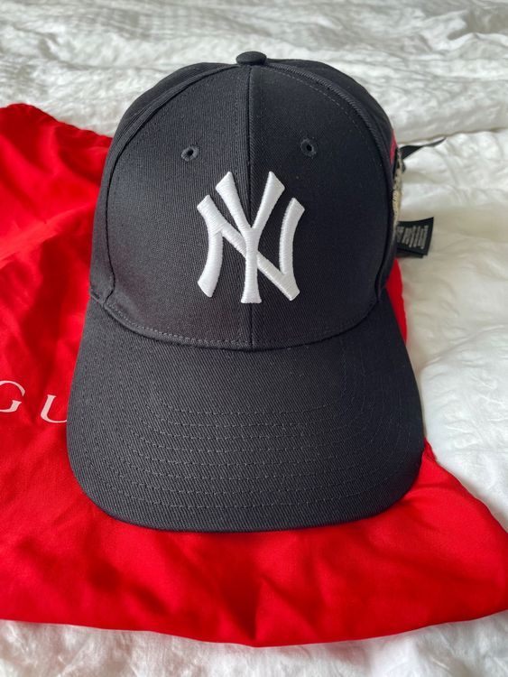 Gucci ny butterfly outlet hat