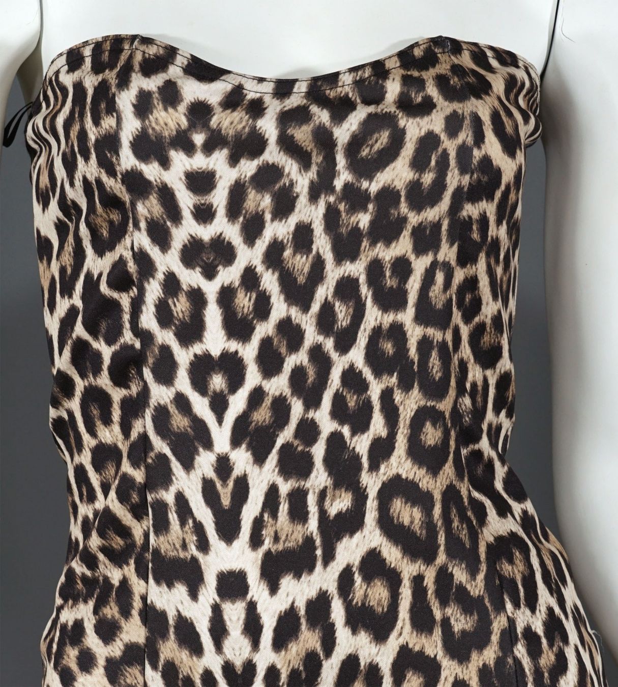 Zebra Kleider: Stretch Minikleid im Leoparden-Look – Gebraucht aus Meggen von 1Class2Hand 4