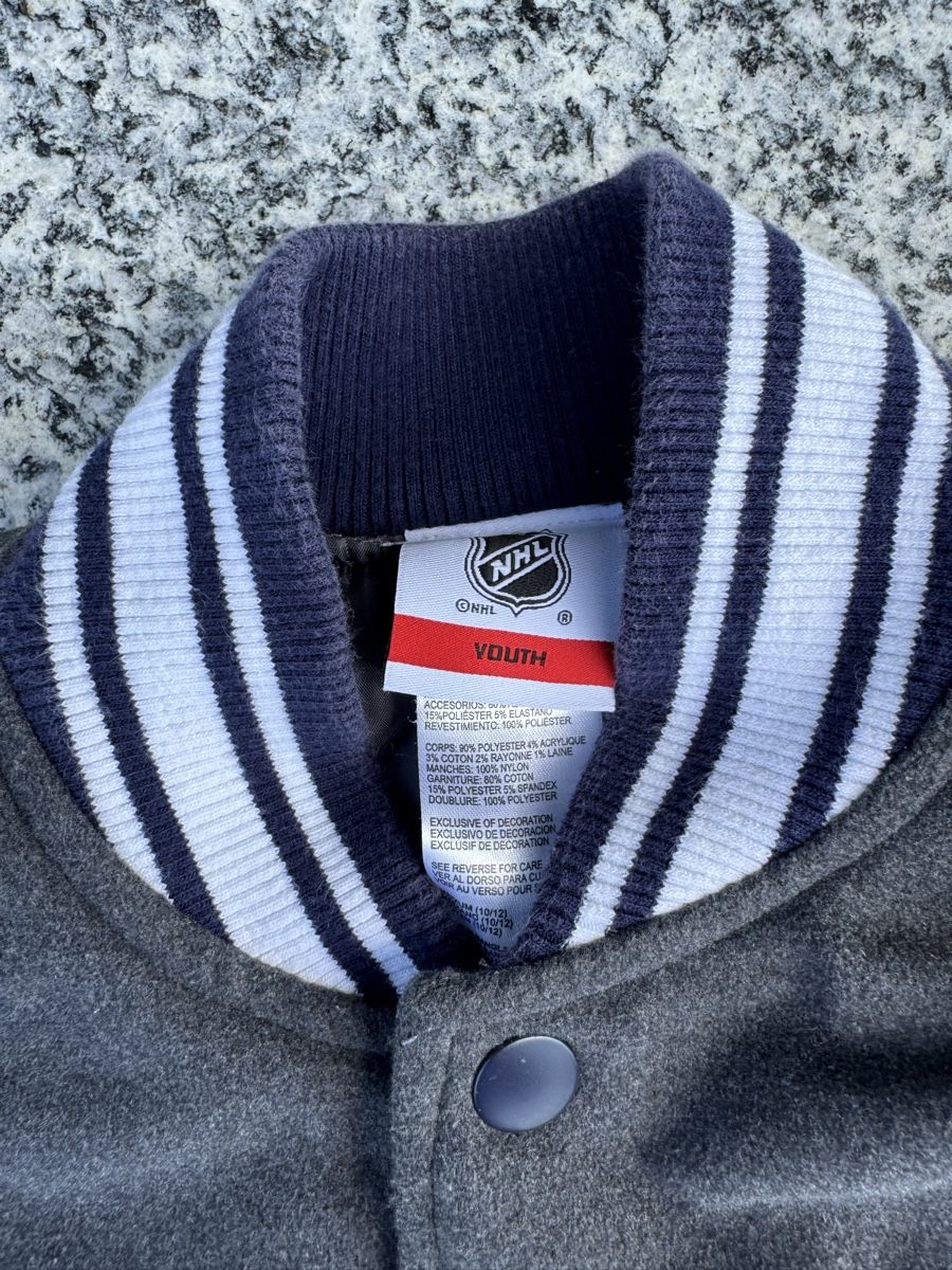 Giacche: College Jacket Toronto Maple Leafs Grösse YOUTH – Usato da Horriwil venduto da kreidlerkari 3