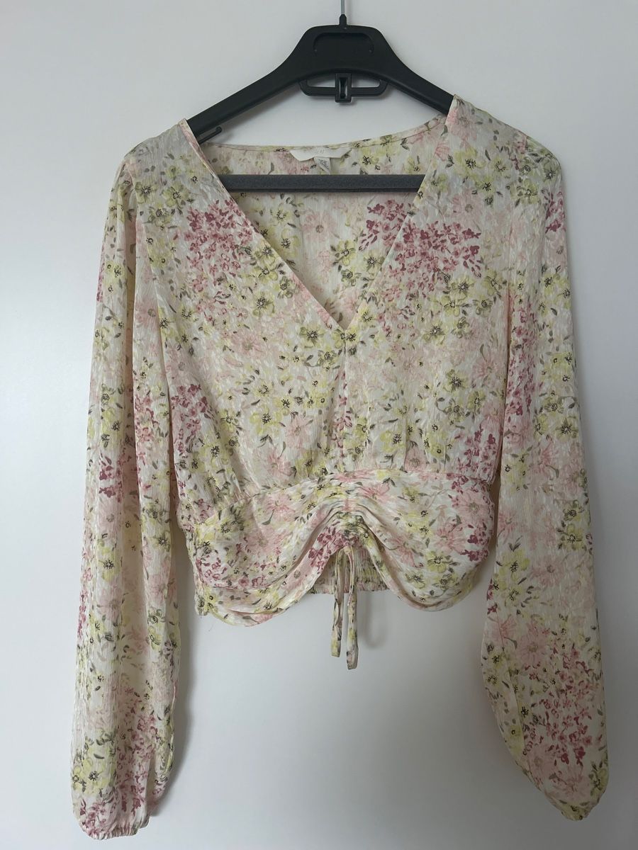H&M Blusen: Oberteil Bluse H&M Gr. XS – Gebraucht aus Fraubrunnen von alne777