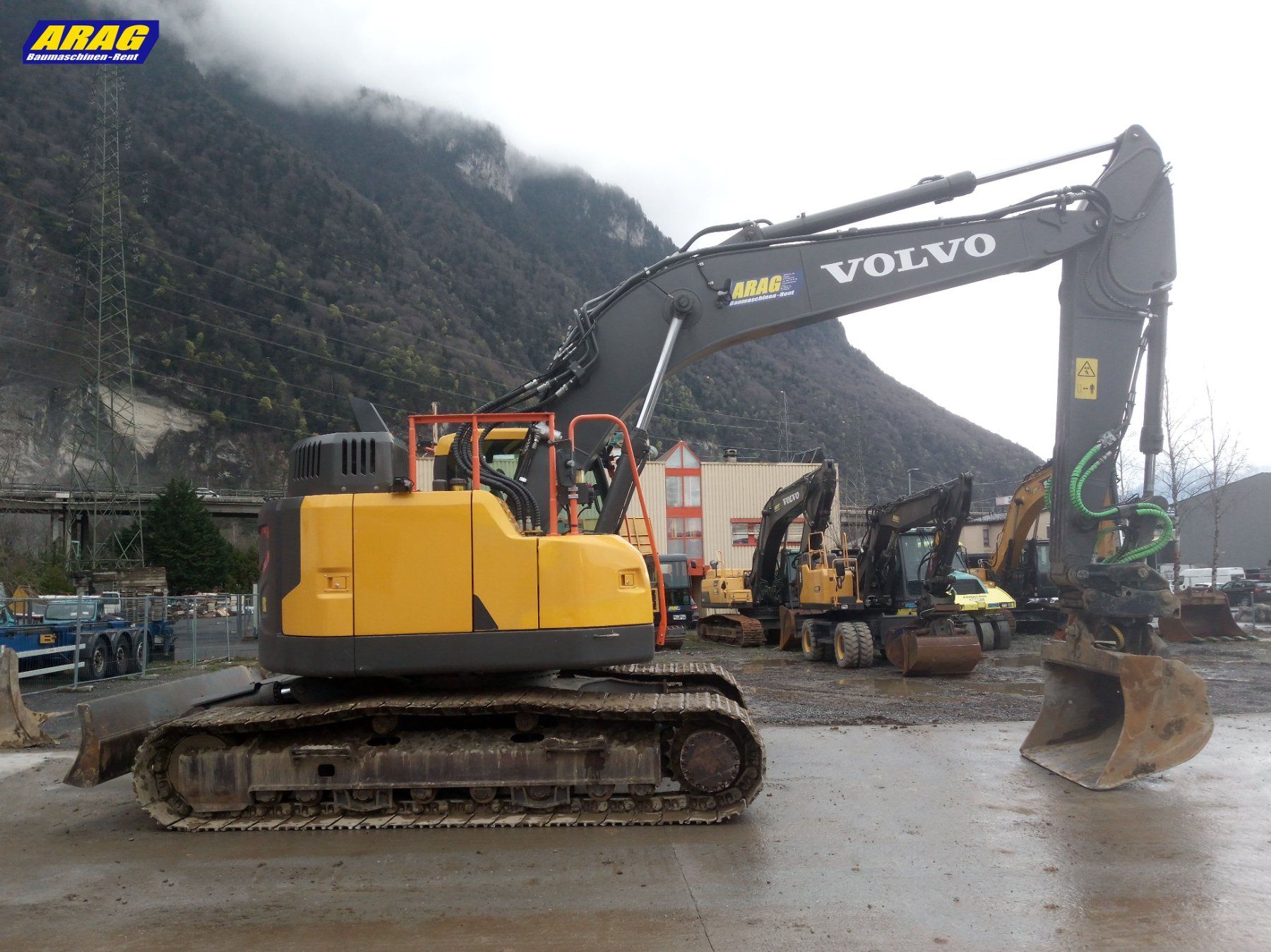 Volvo Escavatori: Volvo ECR235 EL Raupenbagger – Usato da Hasle LU venduto da Arag08 1