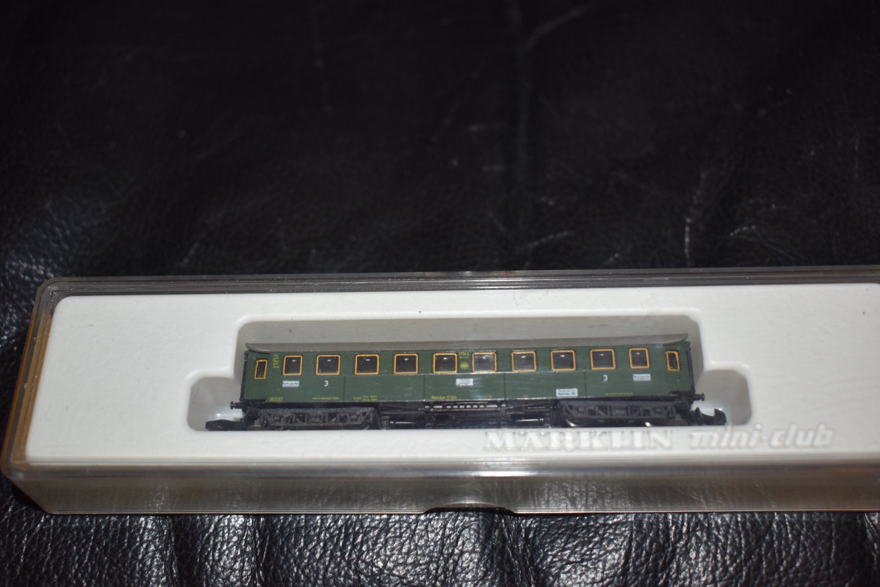 Märklin Modellini di ferrovie: Märklin Z Wagon voyageurs 8731 – Usato da Le Locle venduto da skycomputer