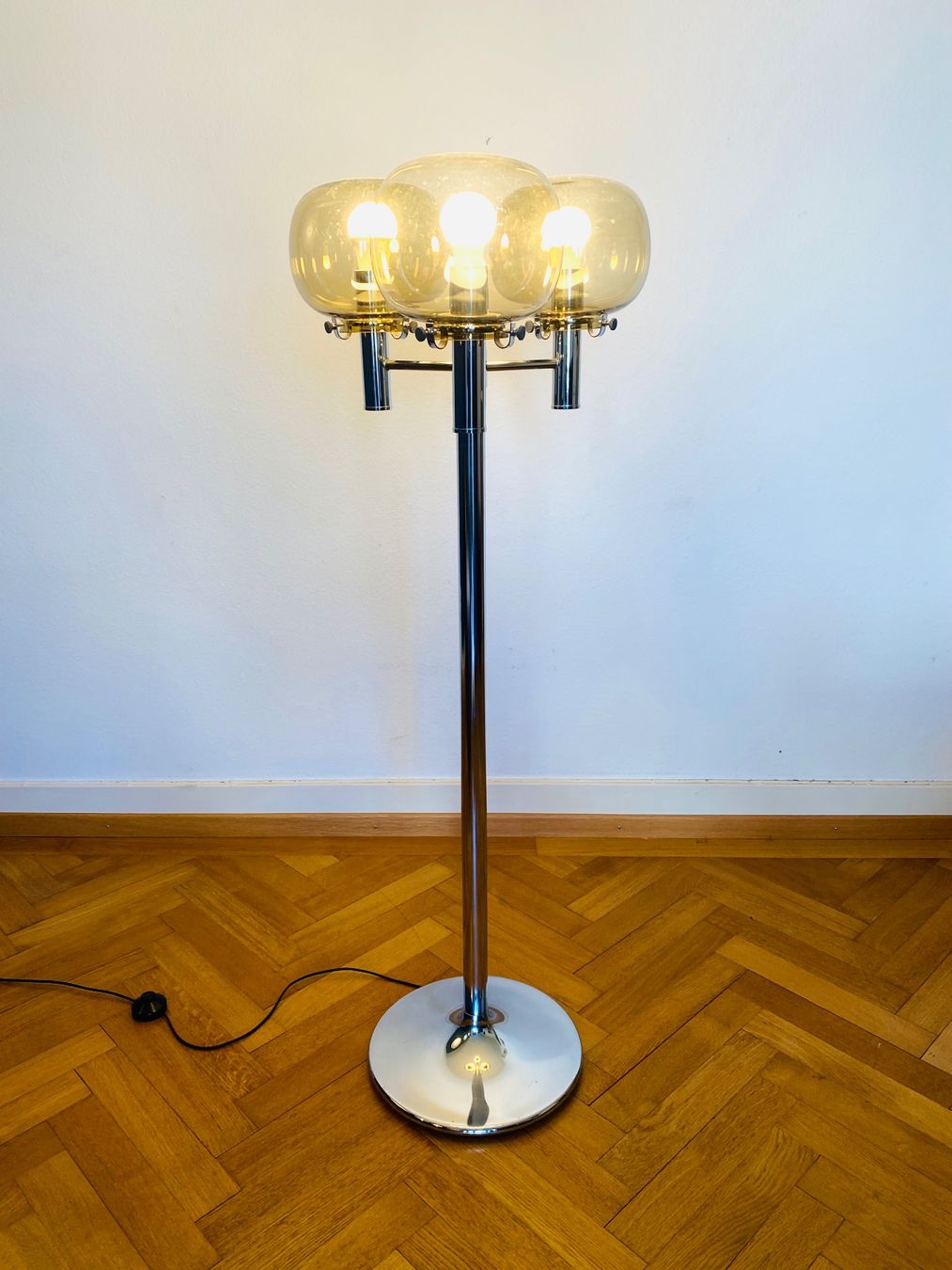 Lampade: Design Space Age Stehlampe – Usato da Olten venduto da sportwelt 5