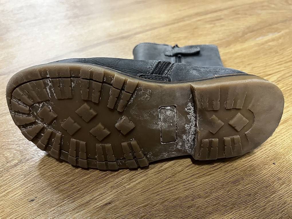 Scarpe per ragazze: Winterstiefel Grösse 32 – Usato da Luzern venduto da duden09 2
