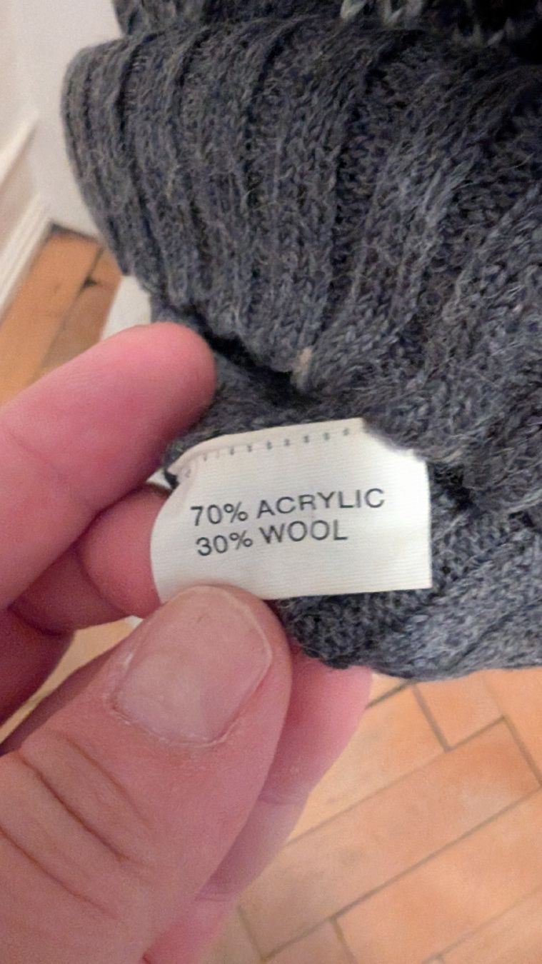 Tops: Strickweste GREENVILLAGE Grau Muster  – Gebraucht aus Rorschach von Obi-Wan85 4