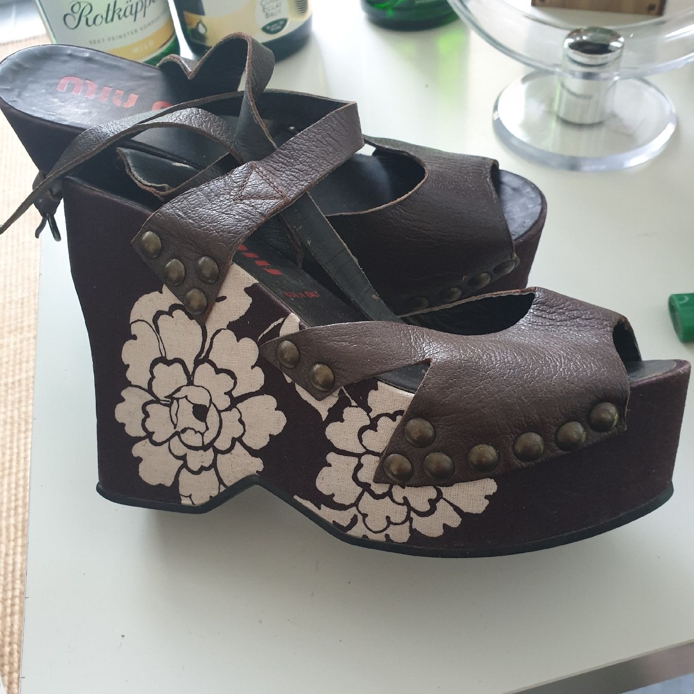 Miu Miu Chaussures femmes: Miu Miu Plateausandale Gr. 36 – Neuf (Voir description) à Frenkendorf par Moon111