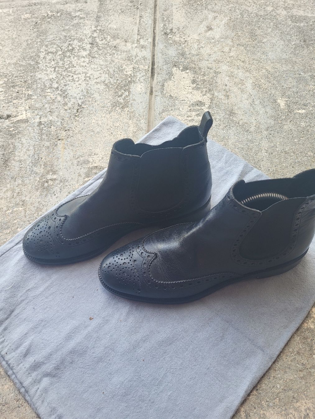 Max Mara Scarpe da donna: MAX MARA Stiflette – Usato da Münchenbuchsee venduto da muengguleo