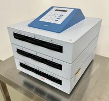 Thermo Scientific iEMS Incubator/Shaker (3 Ebenen, 9 Plätze)
